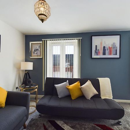 247 Serviced Accommodation In Stafford- 3Br Townhouse Extérieur photo